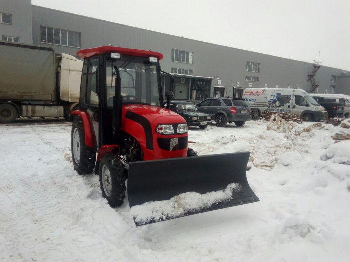 Расчистка участка парковки от снега в Ногинске